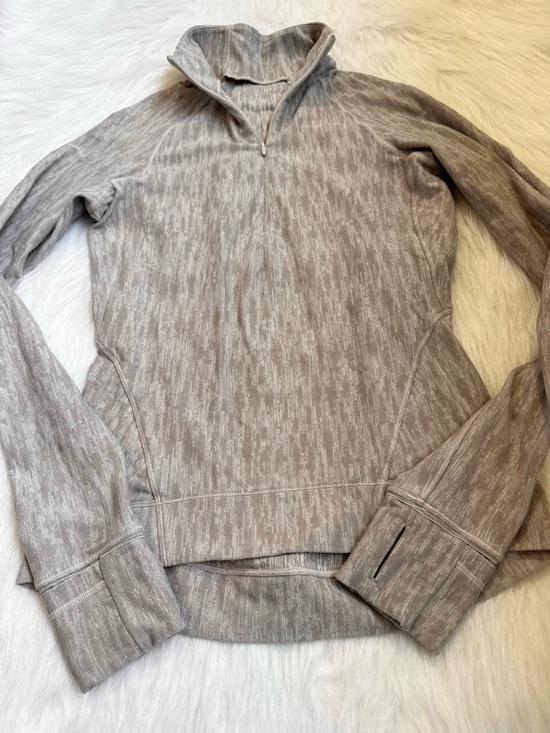Lululemon Outrun the Elements 1/2 Zip 🤎🩶🤍 - Picture 4 of 9